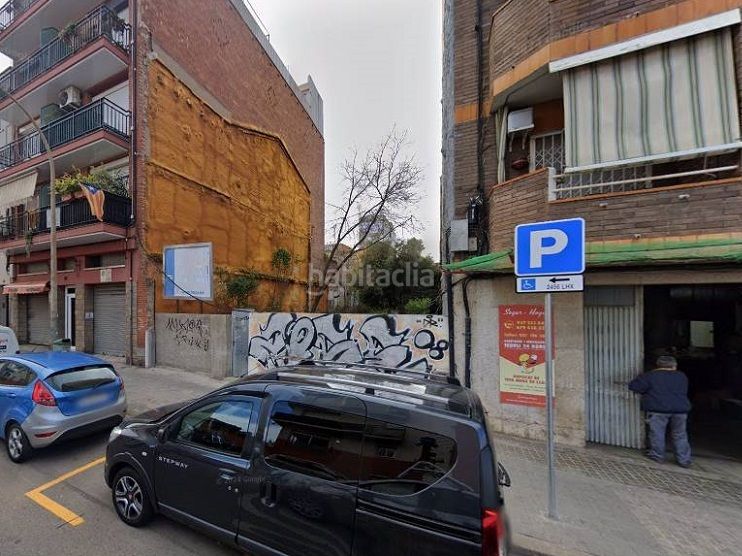 Foto 909b88ec-3e42-4975-89a0-2dc0167af3f7. Terreny residencial a passeig de tirso de molina 20 a Sabadell