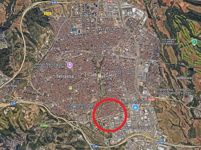 Foto 65ac35f7-a4c0-4ab0-a117-47a2104563e7. Terreny residencial a avinguda de santa eulàlia 281 a Terrassa