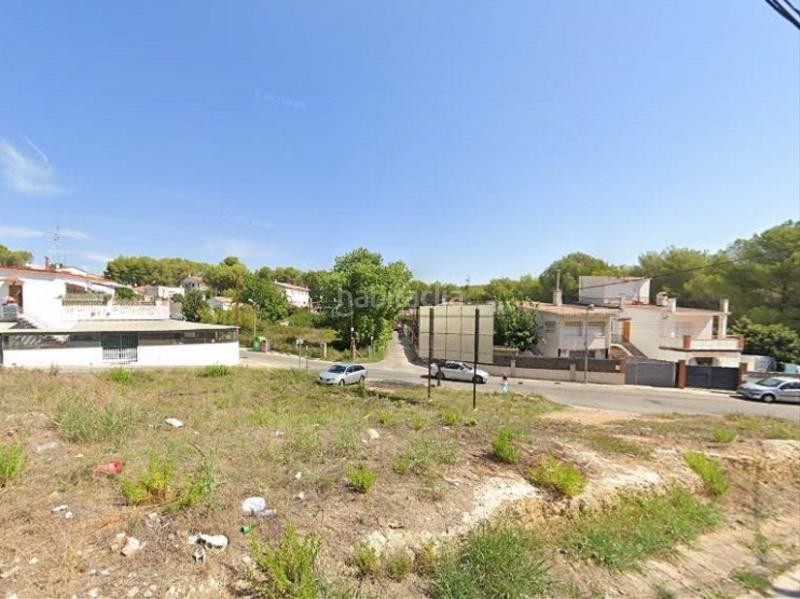 Foto 23dad630-fa06-421f-b5f4-50fd6d15d55c. Terreny residencial a carrer internet 39 a Cunit residencial Cunit