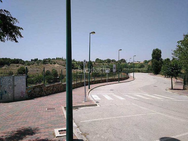 Foto 99e7eda6-316a-4880-b4a1-a82ca4734b46. Terreny residencial a aviguda montsey 125 a Sant Esteve Sesrovires