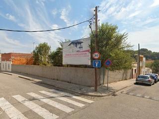 Terreny residencial a Carrer del corredor 19. Suelo urbano residencial en zona poble nou en sabadell.