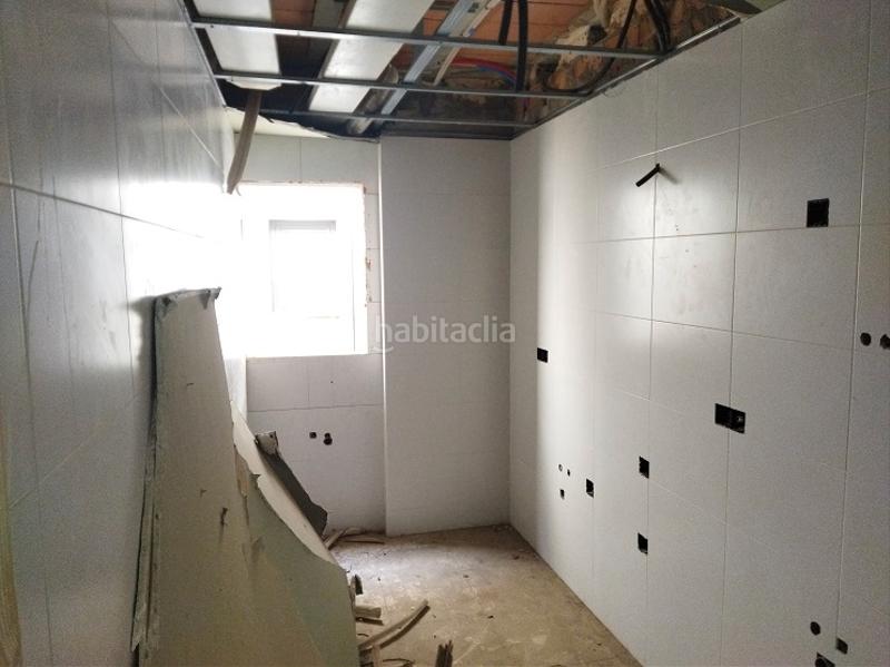 Foto 277e5996-6184-47b8-a2b2-7425b206c7d3. Edificio en carrer del remei de dalt 26 edificio residencial en construcción . en Manresa