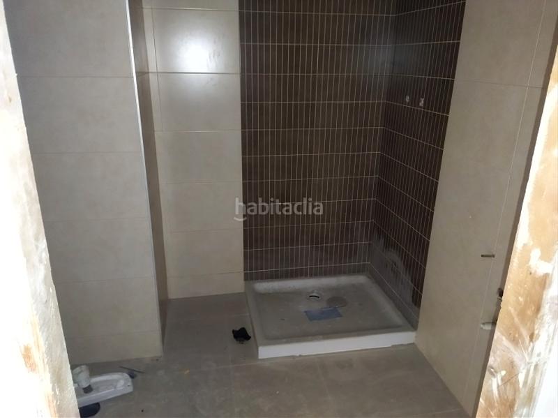 Foto 889b7cbc-6a50-4a2e-b9c0-69d0bfead913. Edificio en carrer del remei de dalt 26 edificio residencial en construcción . en Manresa