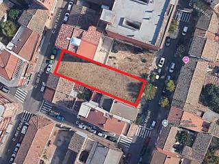 Terrain résidentiel à Calle del palacio 30. Suelo urbano residencial en barrio casetas en zaragoza.