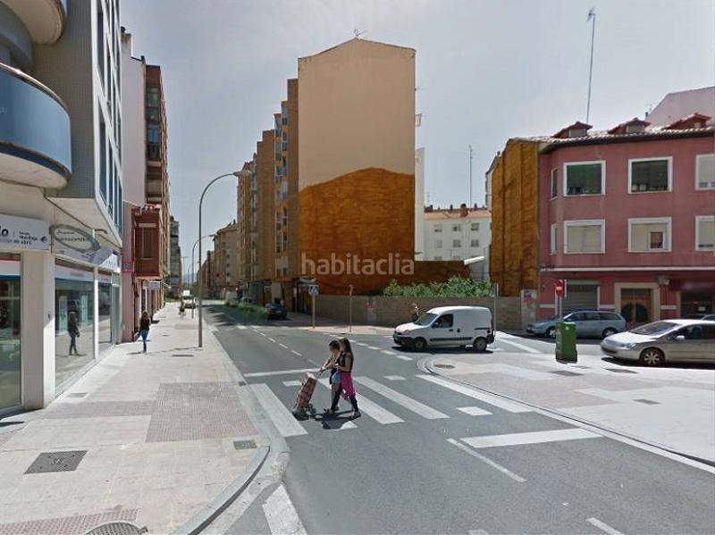 Foto b1059ca0-2aac-43f4-84d7-2db67d0773bc. Terreny residencial a calle condado de treviño 84 a Miranda de Ebro