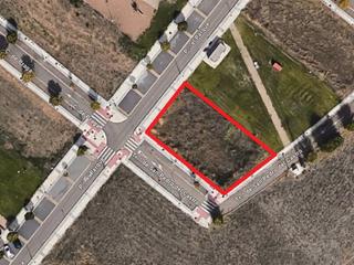 Terrain résidentiel à Calle san pedro del castro 53. Suelo urbano residencial en sector la lastra en león.