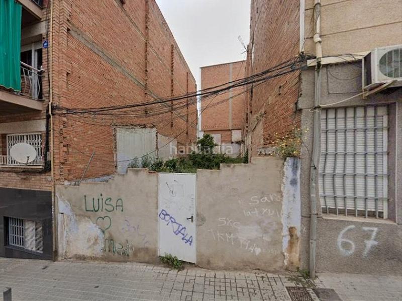 Foto b2b0a8bb-2eba-4e03-9c07-d37e9f9c8ab6. Terreno residenziale in carrer de mozart 65 in Lloreda Badalona
