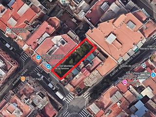 Wohngrundstück in Carrer de mozart 65. Suelo urbano residencial en badalona.