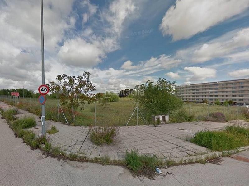 Foto 17973b89-e682-4073-a26b-49ae740202fd. Terrain industriel dans calle de carmen laforet 33 dans Madrid