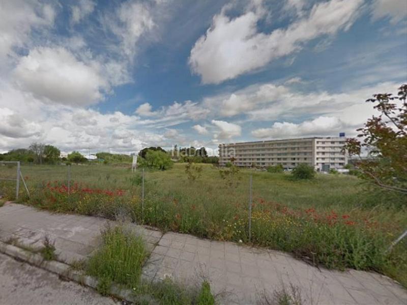 Foto ea6ec123-7913-4a62-b605-97ebc4cb62bf. Terrain industriel dans calle de carmen laforet 33 dans Madrid