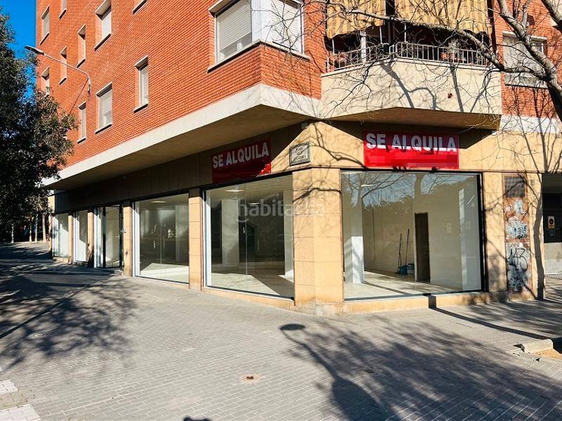 Foto f6e15bad-7b97-491c-b957-f879c3f8ed2c. Affitto locale commerciale in plaça dels segadors 3 in Vilafranca del Penedès