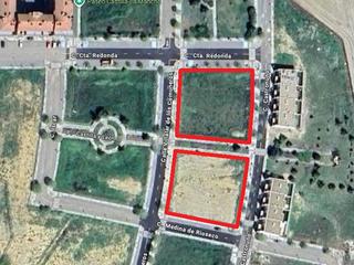 Wohngrundstück in Calle castronuño 7. Suelo urbano residencial en cistérniga.