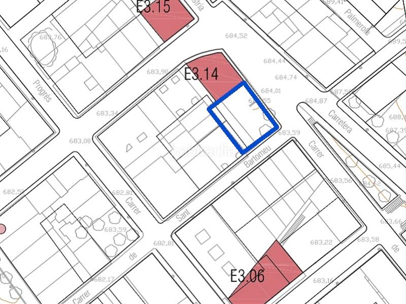Foto f3eea527-a992-4afa-9fec-2f69d6a66d31. Terrain résidentiel dans carrer de la indústria 14 dans Ripoll