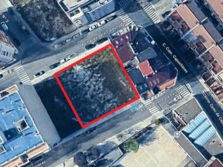 Terreny residencial  Avinguda dels treballadors 48. Suelo urbano residencial en l'ollería.