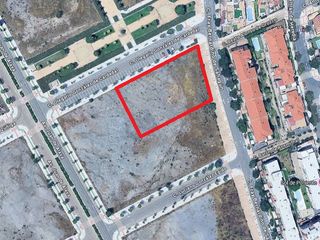 Terreno residenziale in Calle fray bernardino de sahagún 39. Suelo urbano residencial en zona el marín en salamanca.