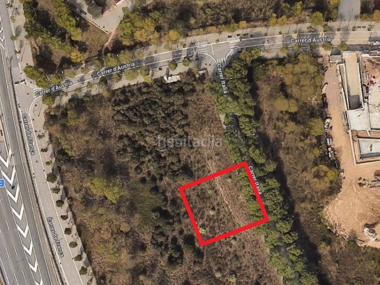 Foto 21338895-0af3-49f0-ab87-b37191280bd7. Terreny residencial a carrer italia 16 a Can Gambús Sabadell