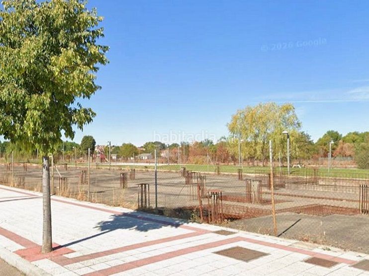 Foto c0b66fc3-2385-4a34-b6d3-cc9297981e75. Residential plot in maría moliner 6 in Armunia León