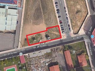 Terreny residencial a Avenida de Oviedo 7