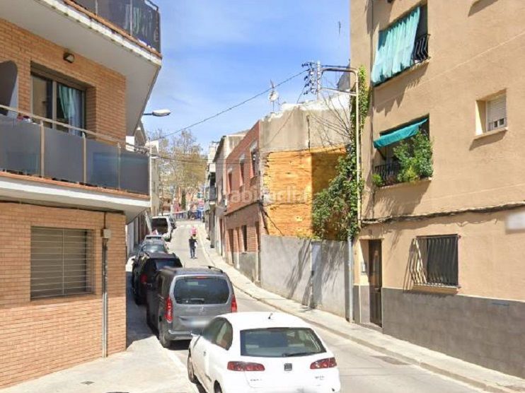 Foto e57e6274-3cbf-4342-822c-ed7ef4fe5b59. Terreno residencial en carrer d'avila 23 suelo urbano residencial . en Rubí
