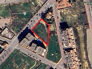 Wohngrundstück in Avinguda devesa 23. Suelo urbano residencial en alcarrás.