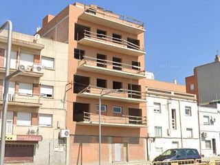 Building in Carretera de santa creu de calafell 10. Edificio de obra parada en construcción en gavà.
