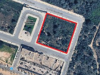 Residential Plot in Avinguda estatut 10. Suelo urbano residencial en creixell.