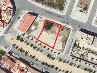 Residential Plot in Avinguda estatut 6. Suelo urbano residencial en creixell.