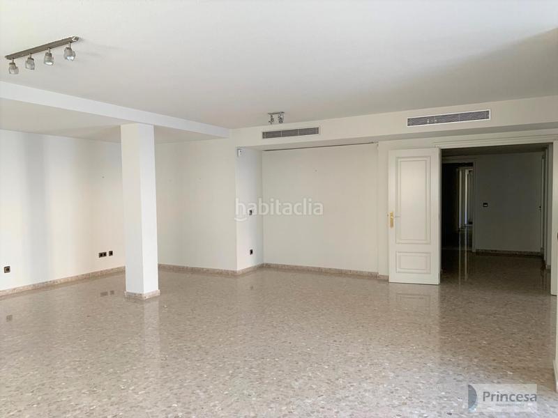 Foto 0a2b6dee-29e4-40fd-9945-c6cf26ed6692. Pis amb calefacció a Sant Francesc Valencia