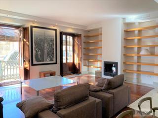 Rent Penthouse in La Seu. Con terraza