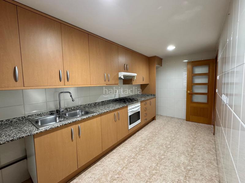 Foto e33ddedb-c826-49c1-b594-cd26b01c2f2b. Location appartement avec chauffage piscine dans La Constitución-Canaleta Mislata