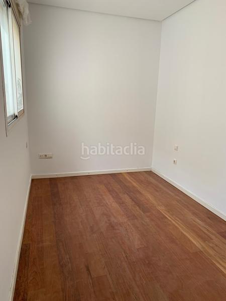 Foto e1a91278-b7a5-48f4-aad0-dd22da25d7a2. Alquiler piso con terraza en Sant Francesc Valencia