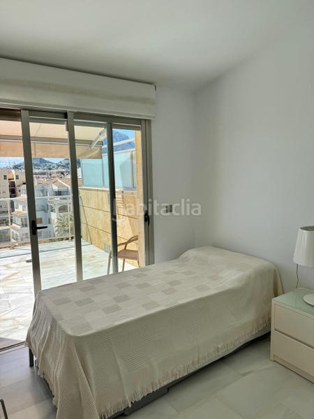 Foto 85a54c1d-be67-49f4-a91a-f27c0e86560c. Alquiler piso con terraza en Puerto Xàbia
