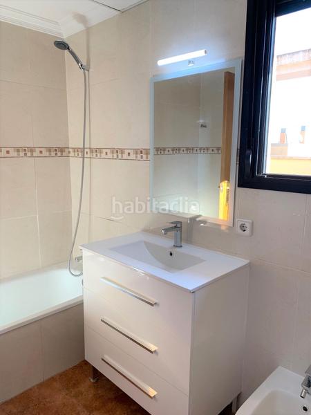 Foto 402bbbf8-8144-4be4-aafd-db5a814b5b3f. Flat in Barrio Benicalap Valencia