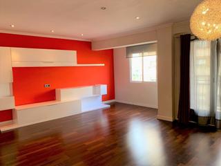 Rent Flat  Burjasot. Reformado