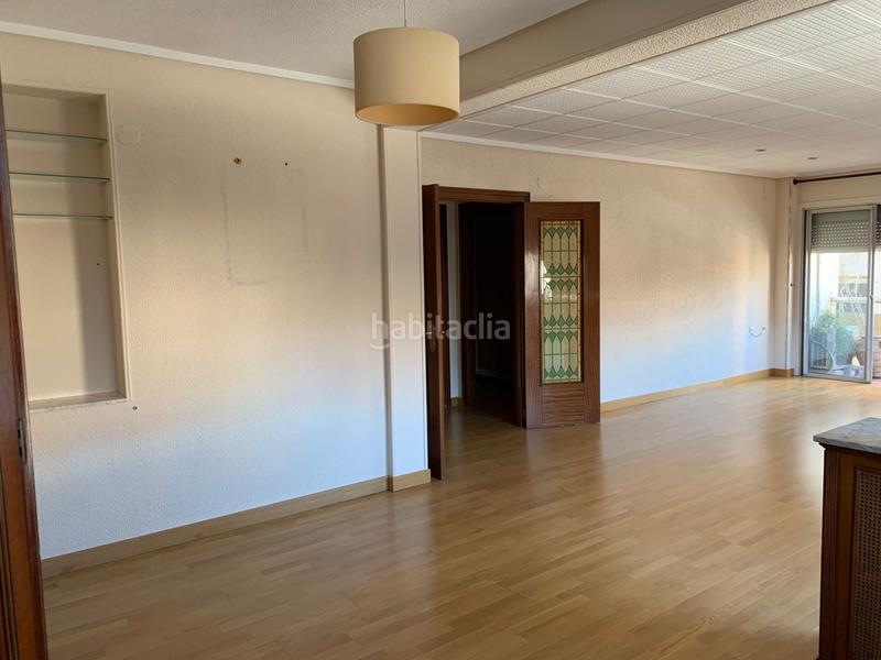 Foto d5b71bd2-59fb-4b19-8f4f-f866b2640661. Rent flat with heating in El Mercat Valencia