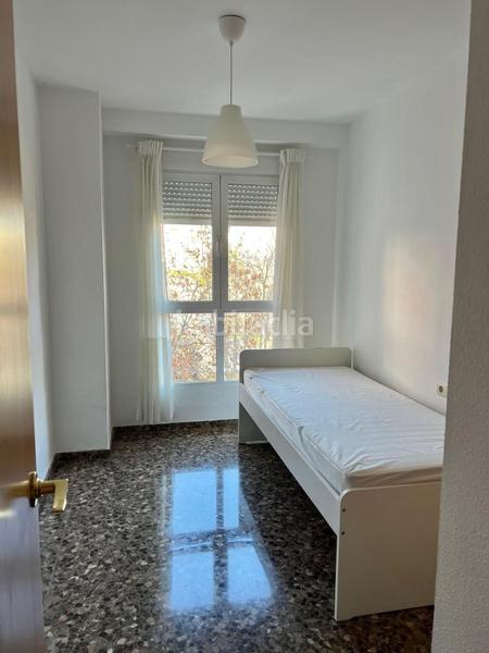 Foto aaff4028-310f-43bb-97fb-b989da8f3833. Alquiler piso con garaje en Valterna Paterna