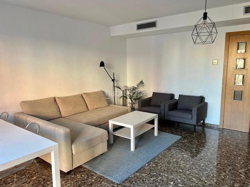 Foto 16b99e42-f847-4a58-ab5d-ebec59f74114. Miete etagenwohnung mit heizung in Valterna Paterna