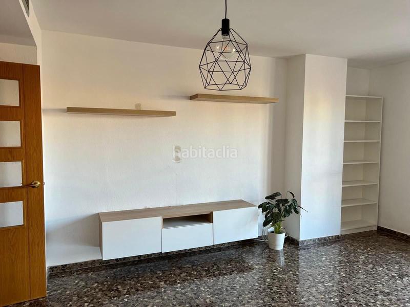 Foto 6ac29ccb-1f89-46ae-a420-3b844fb7f969. Miete etagenwohnung mit heizung in Valterna Paterna