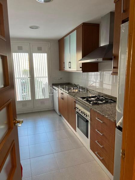 Foto 6b89da14-d537-4ed7-8f0f-538a2e64b0d1. Miete etagenwohnung mit heizung in Valterna Paterna