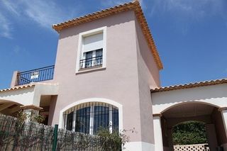Lloguer Casa  Ressol. Vivienda unifamiliar en urbanización bonalba golf.