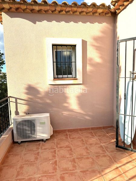 Foto 96da6e67-3f9b-4e69-8f41-d354953d73a6. Casa amb calefacció piscina a Bonalba-Cotoveta Mutxamel