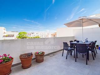 Appartement à Avinguda Menorca-Sínia Costabella. Piso con piscina y parking en mahón