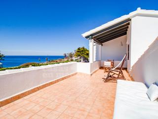 Casa a Cap d´en Font-Binissafúller. Chalet mediterráneo con vistas al mar y licencia en cap den font