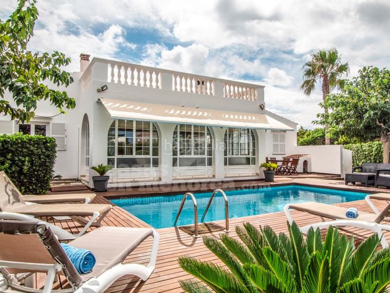 Casa a Ciutadella. Chalet con licencia turística en cap dartrutx
