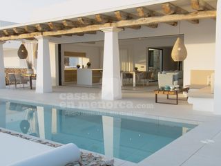 Casa a Punta Grossa. Chalet de diseño en arenal den castell