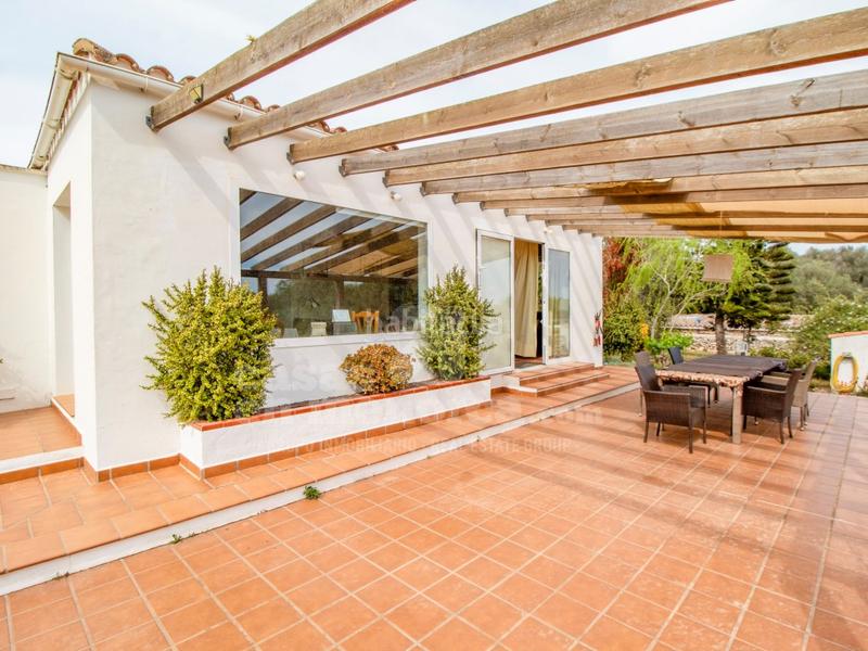 Foto d021671a-5d64-4de1-aa42-e364a19c2632. Masía finca con piscina y licencia en llucmesanes en Maó