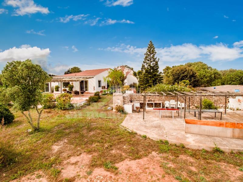 Foto e066fbd0-2164-4abc-8f8d-a6e17e43b926. Masía finca con piscina y licencia en llucmesanes en Maó