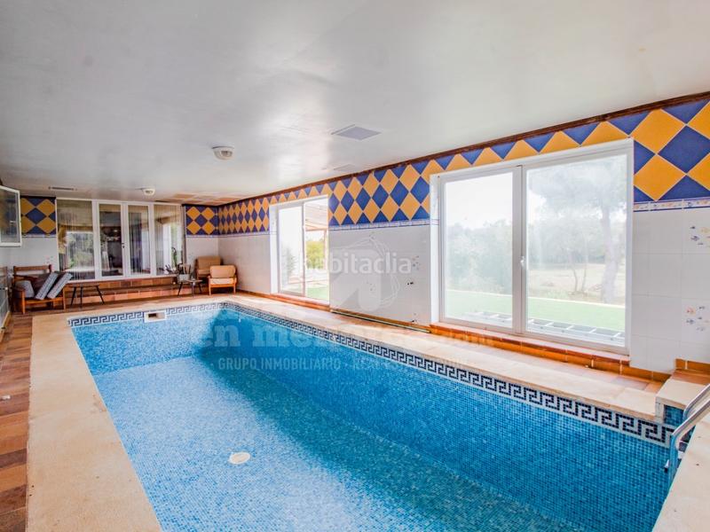 Foto f5c4f98c-4b8f-409d-bdd6-cac01f581b74. Masía finca con piscina y licencia en llucmesanes en Maó