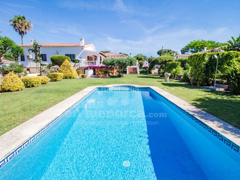 Foto bd569b92-9c68-4e56-904a-392aaf3cecf2. Masia amb calefacció aparcament piscina a Alaior poble Alaior