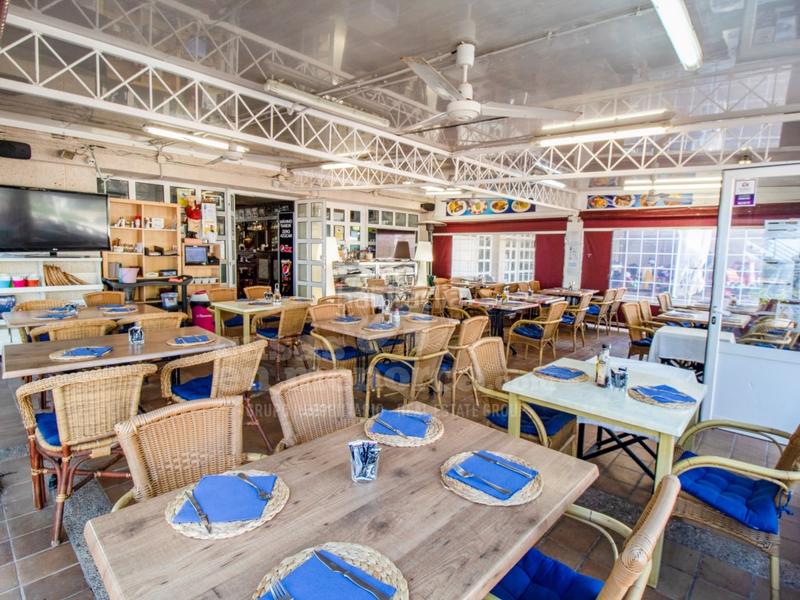 Foto a0db3e03-d9a7-4ea0-8bff-8a99c45460dd. Local comercial a Coves Noves Es Mercadal